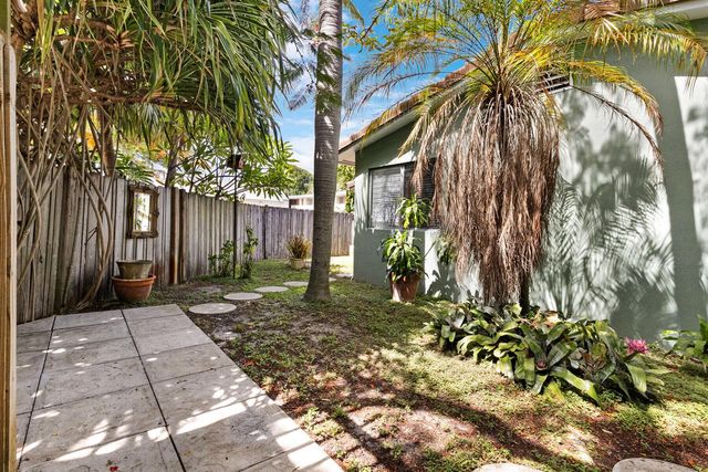 500 NE 14TH Street, Fort Lauderdale, FL 33304