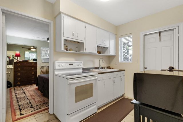 500 NE 14TH Street, Fort Lauderdale, FL 33304