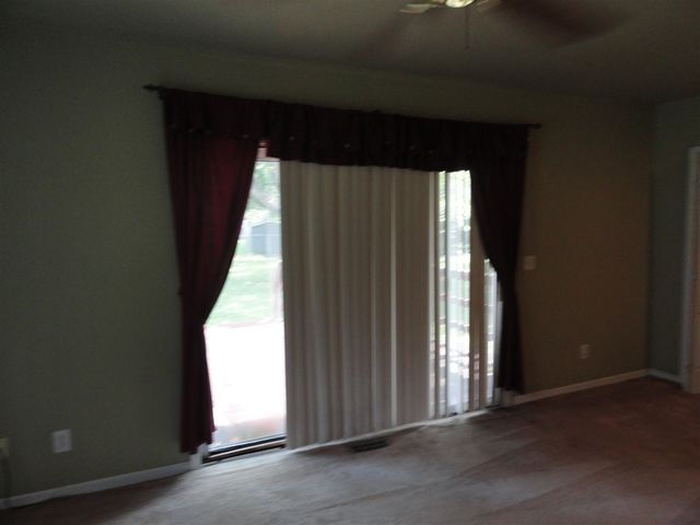 21318 Poinciana Street, Southfield, MI 48033
