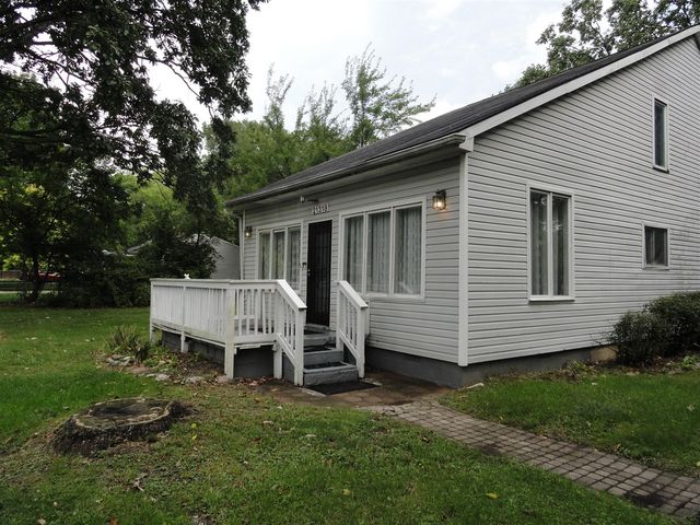 21318 Poinciana Street, Southfield, MI 48033