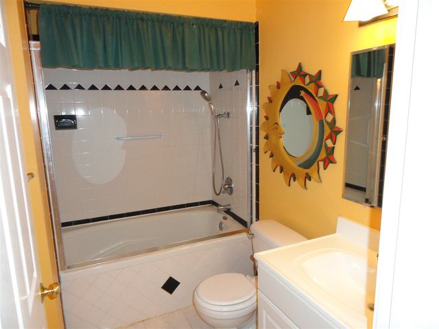 21318 Poinciana Street, Southfield, MI 48033