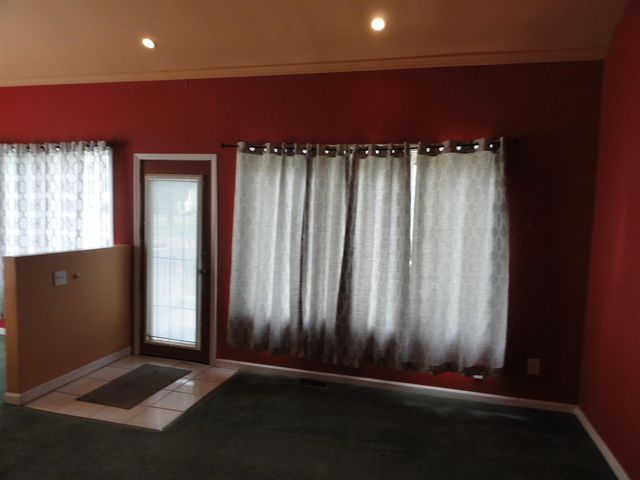21318 Poinciana Street, Southfield, MI 48033