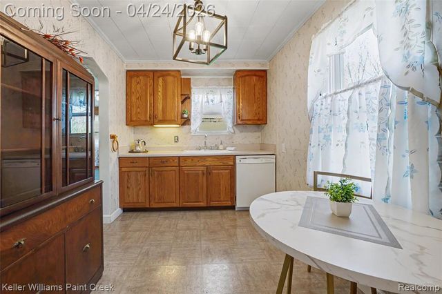 3505 Ellwood Avenue, Berkley, MI 48072