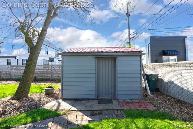 3505 Ellwood Avenue, Berkley, MI 48072