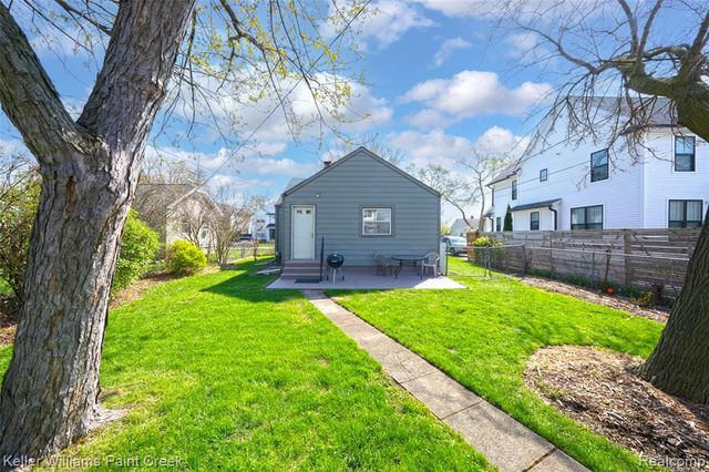 3505 Ellwood Avenue, Berkley, MI 48072