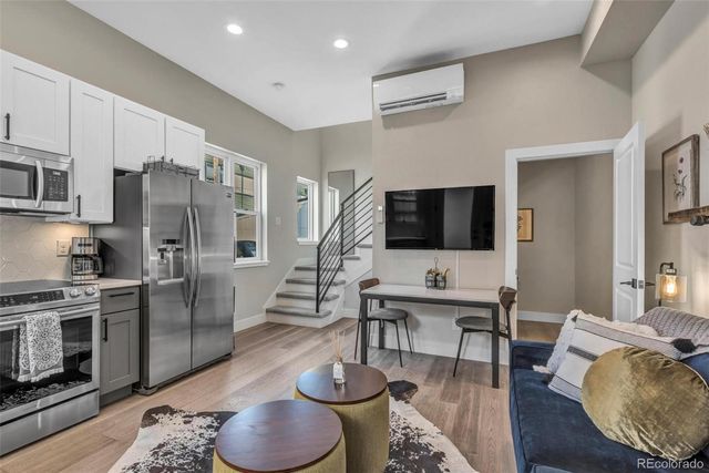 3219 W 19th Avenue 4, Denver, CO 80204