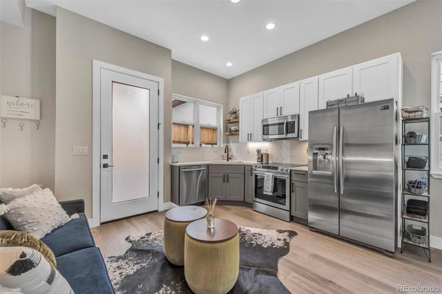 3219 W 19th Avenue 4, Denver, CO 80204
