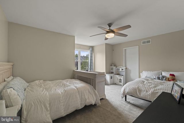 12 QUAKER ST, Marlton, NJ 08053