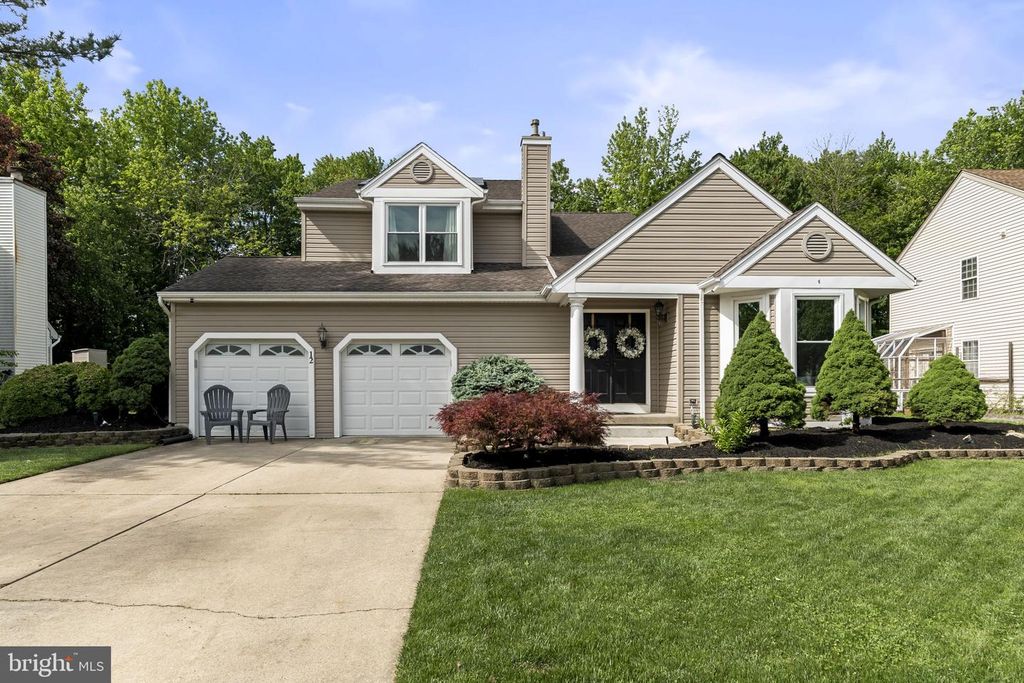 12 QUAKER ST, Marlton, NJ 08053