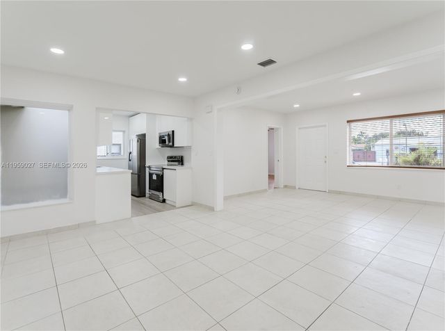 1020 SW 74th Ave 1020, Miami, FL 33144