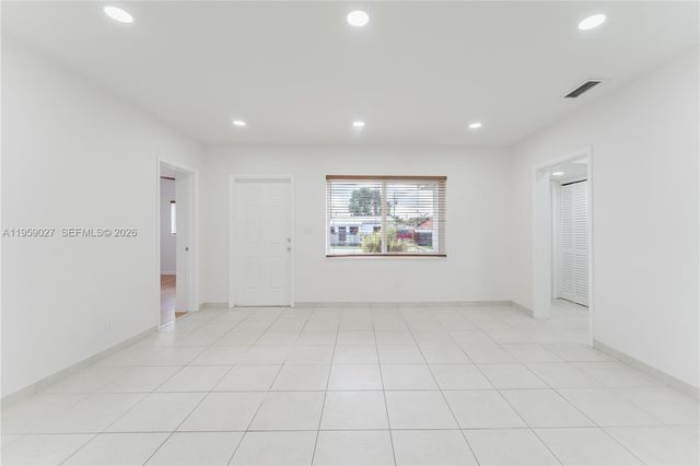 1020 SW 74th Ave 1020, Miami, FL 33144