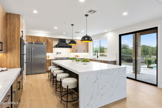 27589 N 61ST Place, Scottsdale, AZ 85266