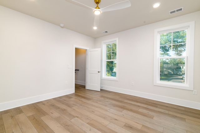 1150 Valdosta Street Unit 303, North Charleston, SC 29405