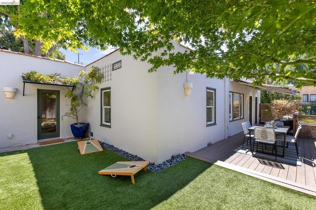 1240 Bates Rd, Oakland, CA 94610