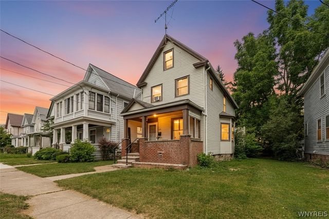 2222 Whitney Avenue, Niagara Falls, NY 14301