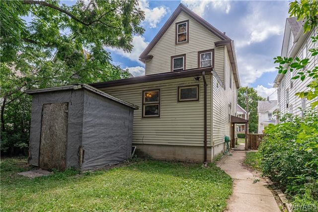 2222 Whitney Avenue, Niagara Falls, NY 14301