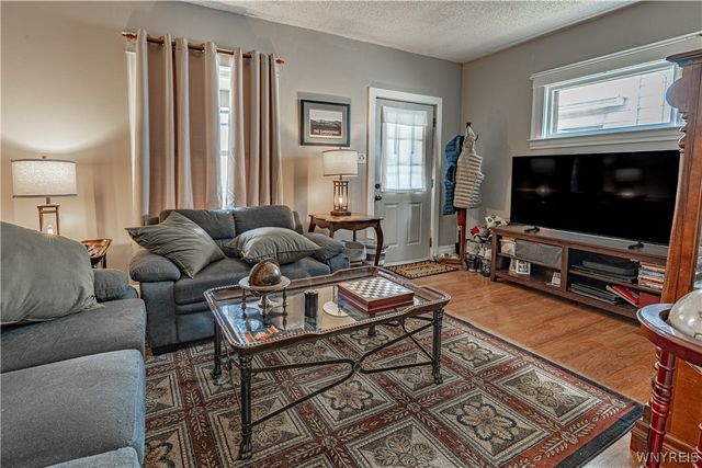 2222 Whitney Avenue, Niagara Falls, NY 14301