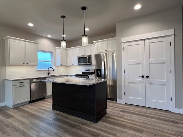 805 Yorkshire Street, North Liberty, IA 52317
