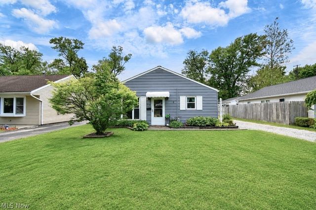 4738 Belle Meadow Road, Mentor, OH 44060