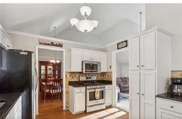 242 Barrington Drive, Hiram, GA 30141