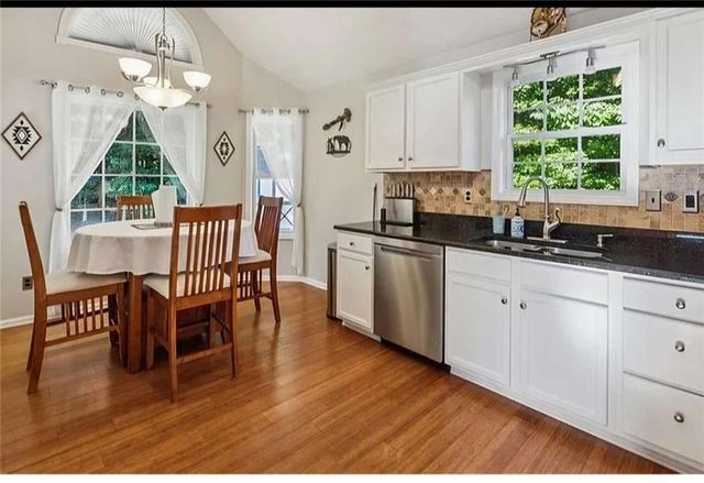 242 Barrington Drive, Hiram, GA 30141