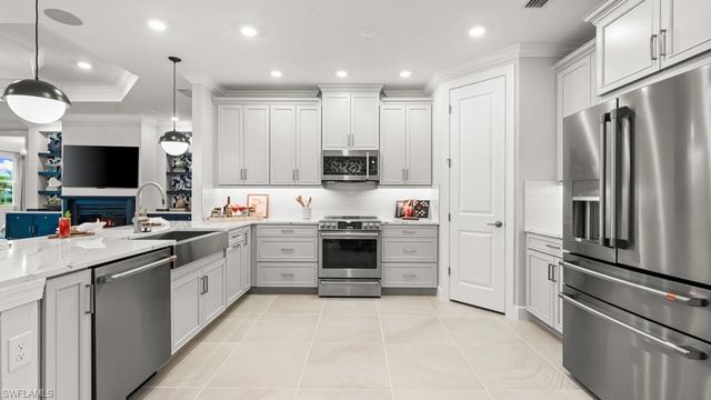 15336 Giardino DR 26-102, Naples, FL 34114