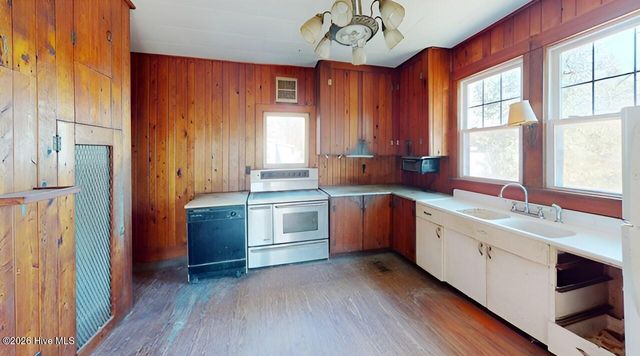 1502 Herrington Road, Elizabeth City, NC 27909