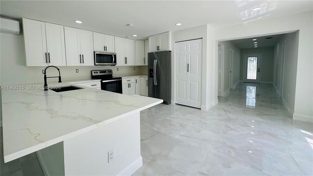 40 NW 125th Street, North Miami, FL 33168