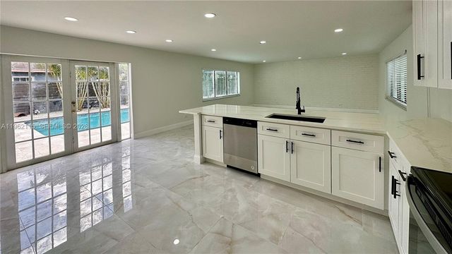 40 NW 125th Street, North Miami, FL 33168