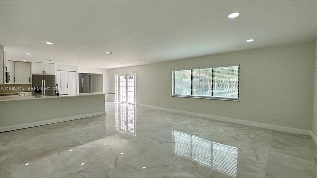 40 NW 125th Street, North Miami, FL 33168
