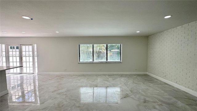 40 NW 125th Street, North Miami, FL 33168