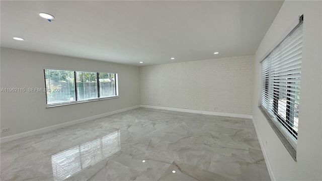 40 NW 125th Street, North Miami, FL 33168