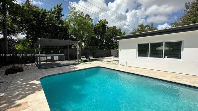 40 NW 125th Street, North Miami, FL 33168
