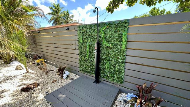 40 NW 125th Street, North Miami, FL 33168