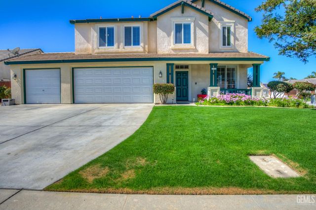 5711 Running Brook Street, Bakersfield, CA 93312