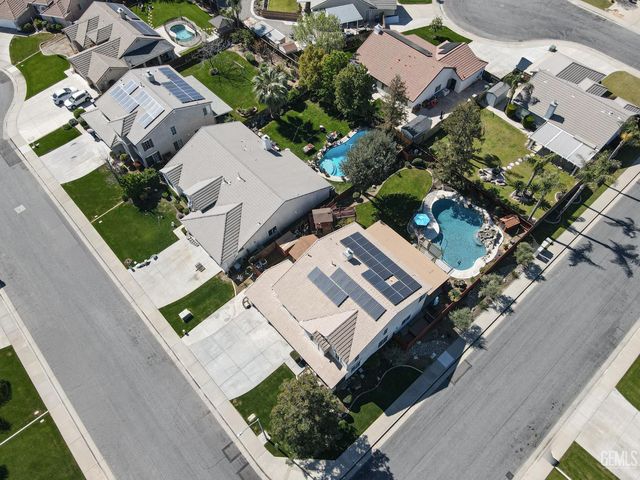 5711 Running Brook Street, Bakersfield, CA 93312