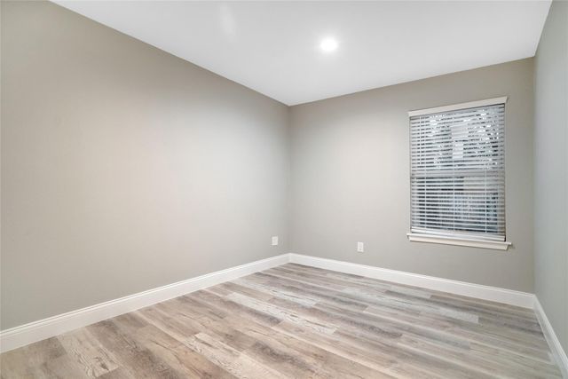 1314 E Red Cedar Circle, Spring, TX 77380