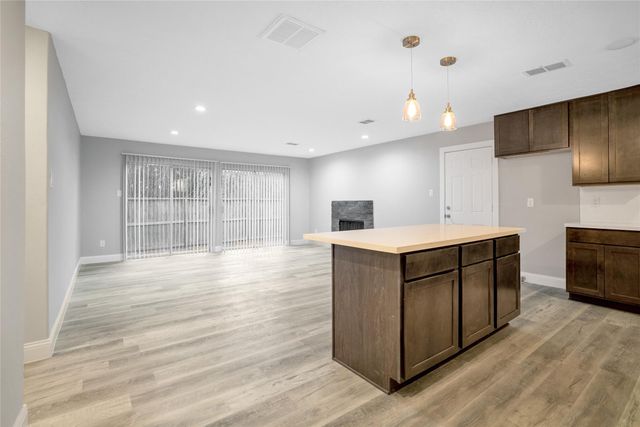 1314 E Red Cedar Circle, Spring, TX 77380