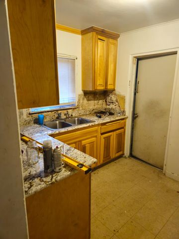 4675 E Alta Avenue, Fresno, CA 93702