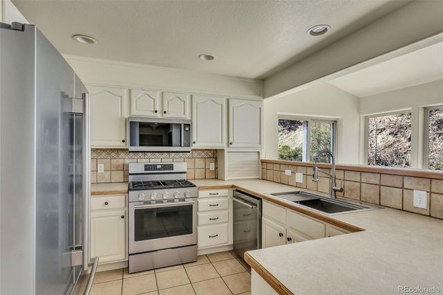 12183 Arnett Ranch Road, Littleton, CO 80127