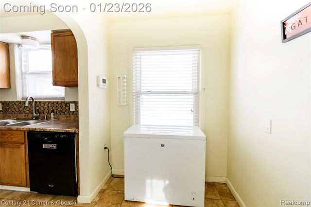 862 Moran Avenue, Lincoln Park, MI 48146