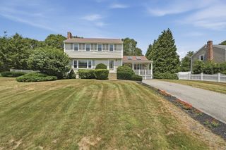16 Pimental Way, Plymouth, MA 02360