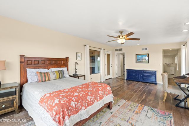 6801 N Green Mountain Place, Tucson, AZ 85718