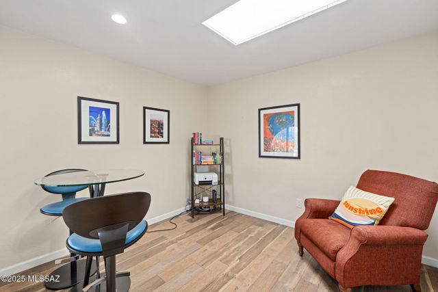 6801 N Green Mountain Place, Tucson, AZ 85718