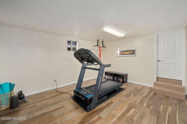 6801 N Green Mountain Place, Tucson, AZ 85718