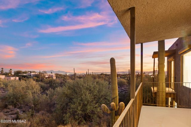 6801 N Green Mountain Place, Tucson, AZ 85718