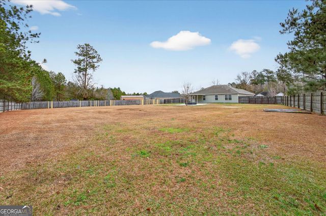 200 Abigail Circle, Ellabell, GA 31308