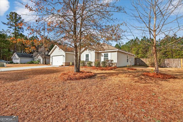 200 Abigail Circle, Ellabell, GA 31308