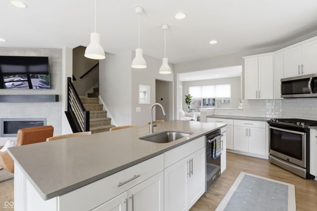 12932 Grand Vue Drive, Carmel, IN 46032