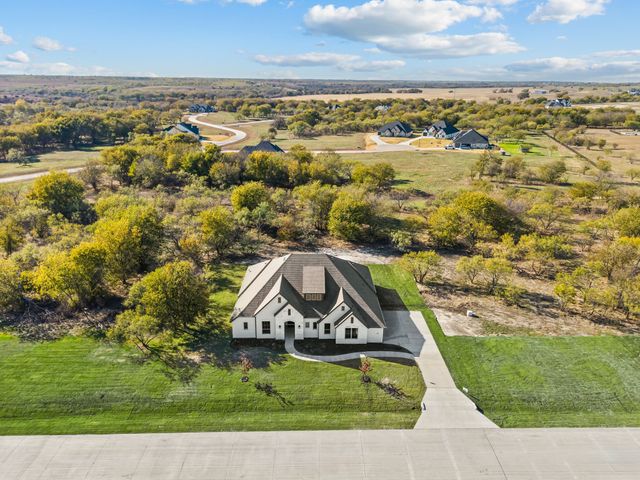 4005 Brown Bear Drive, Aledo, TX 76008